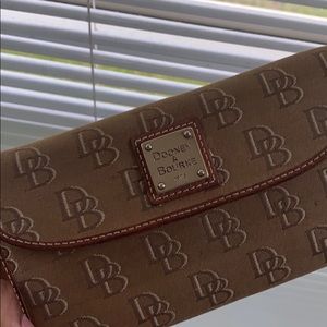 Dooney & Bourke checkbook wallet